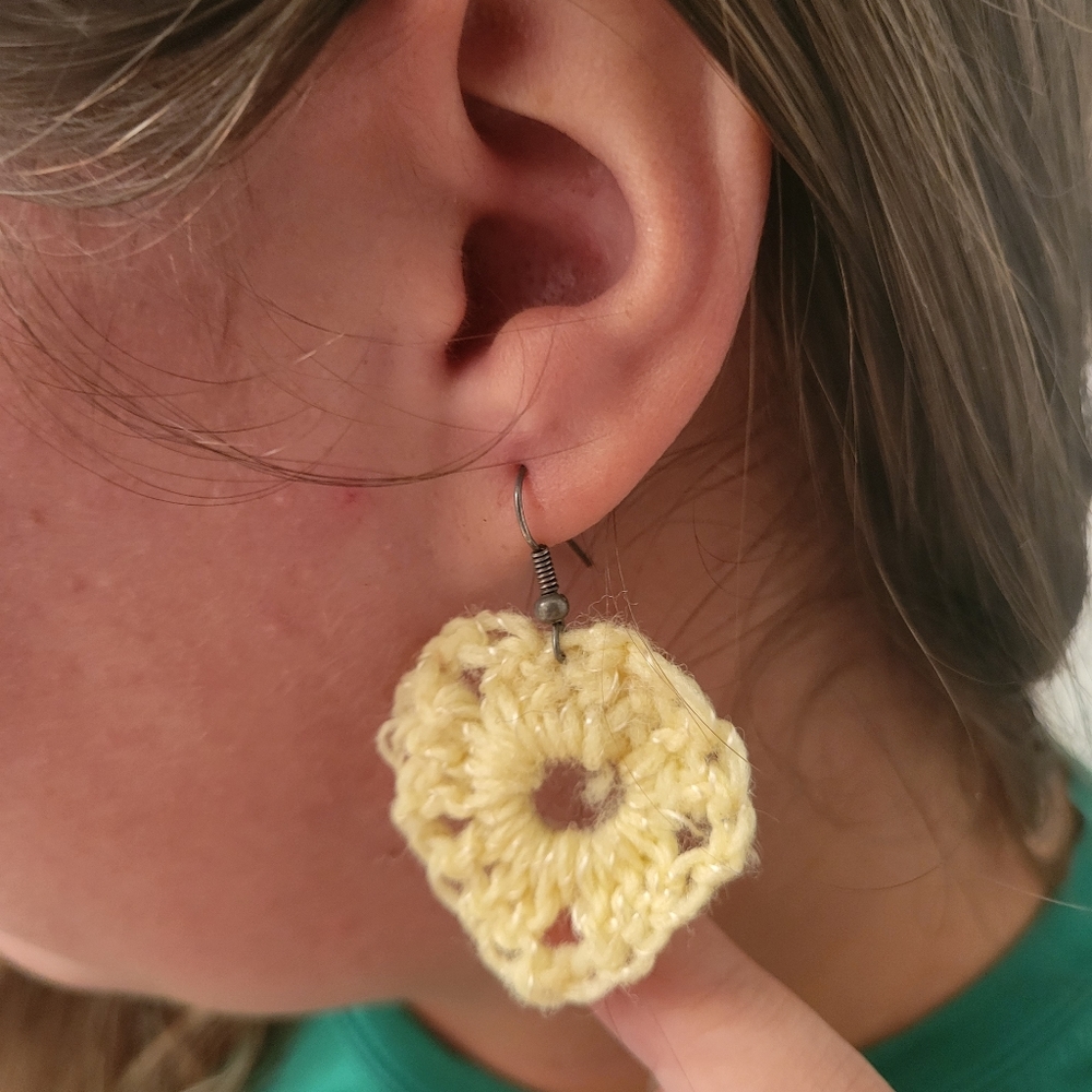 NWT Crocheted earrings